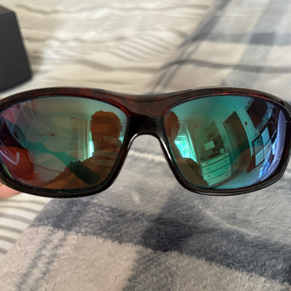 Costa Men's Tortoise Sunglasses - Picture 4 of 4